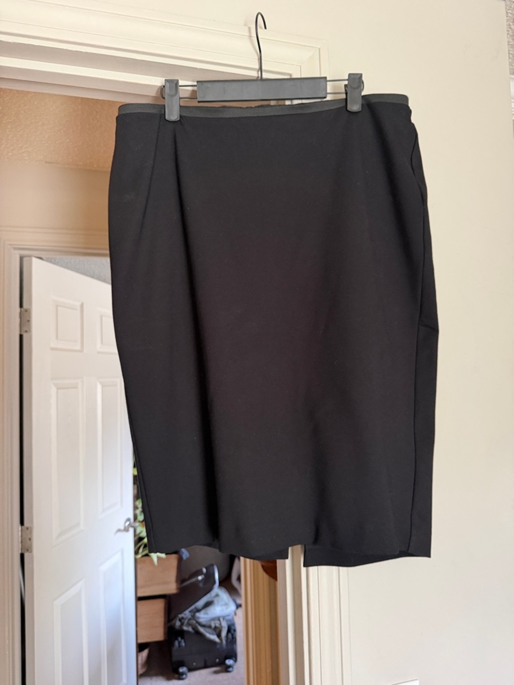 Boden Black Tailored Pencil Skirt